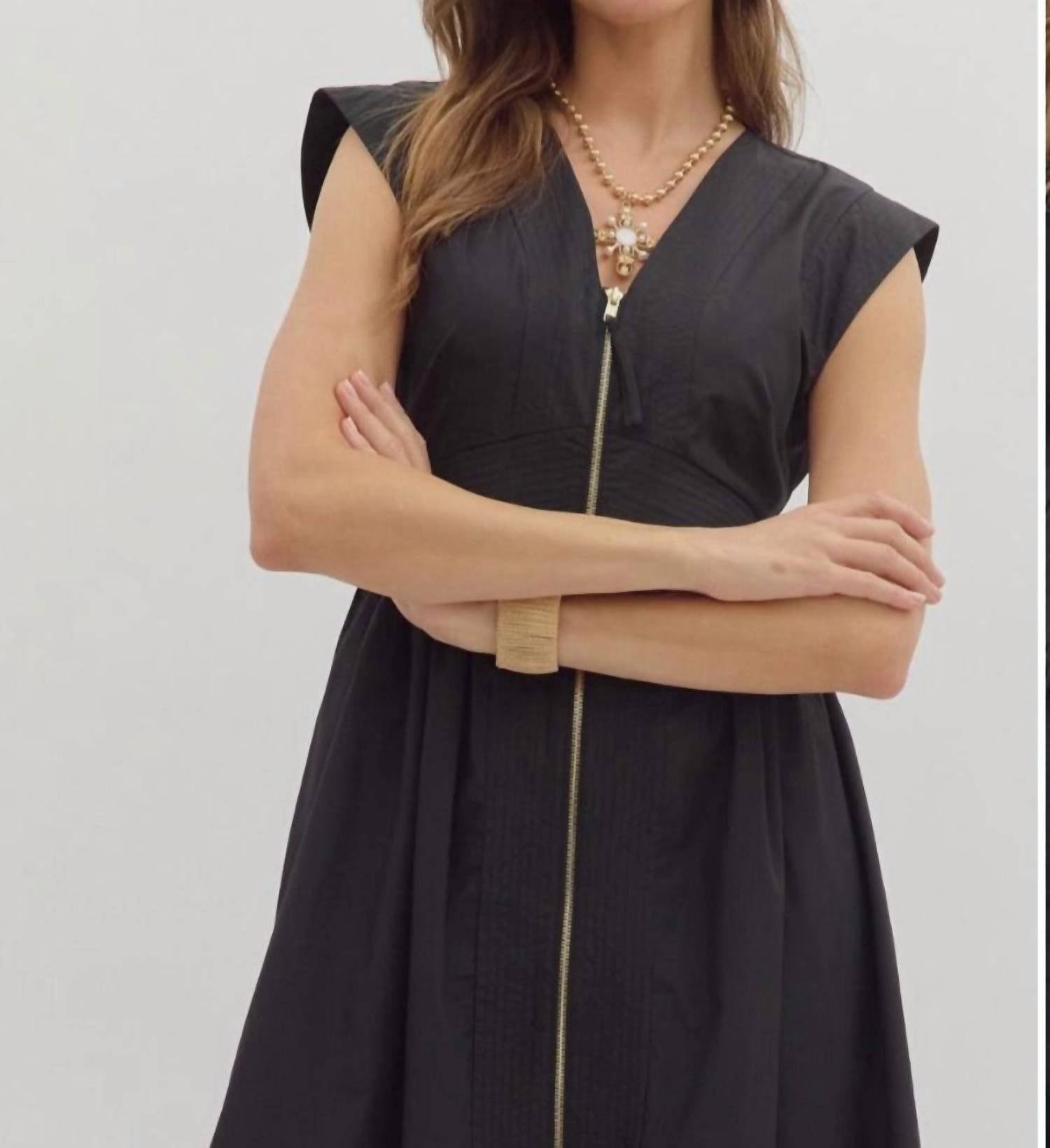 Entro - Effortless Luxe Midi Dress