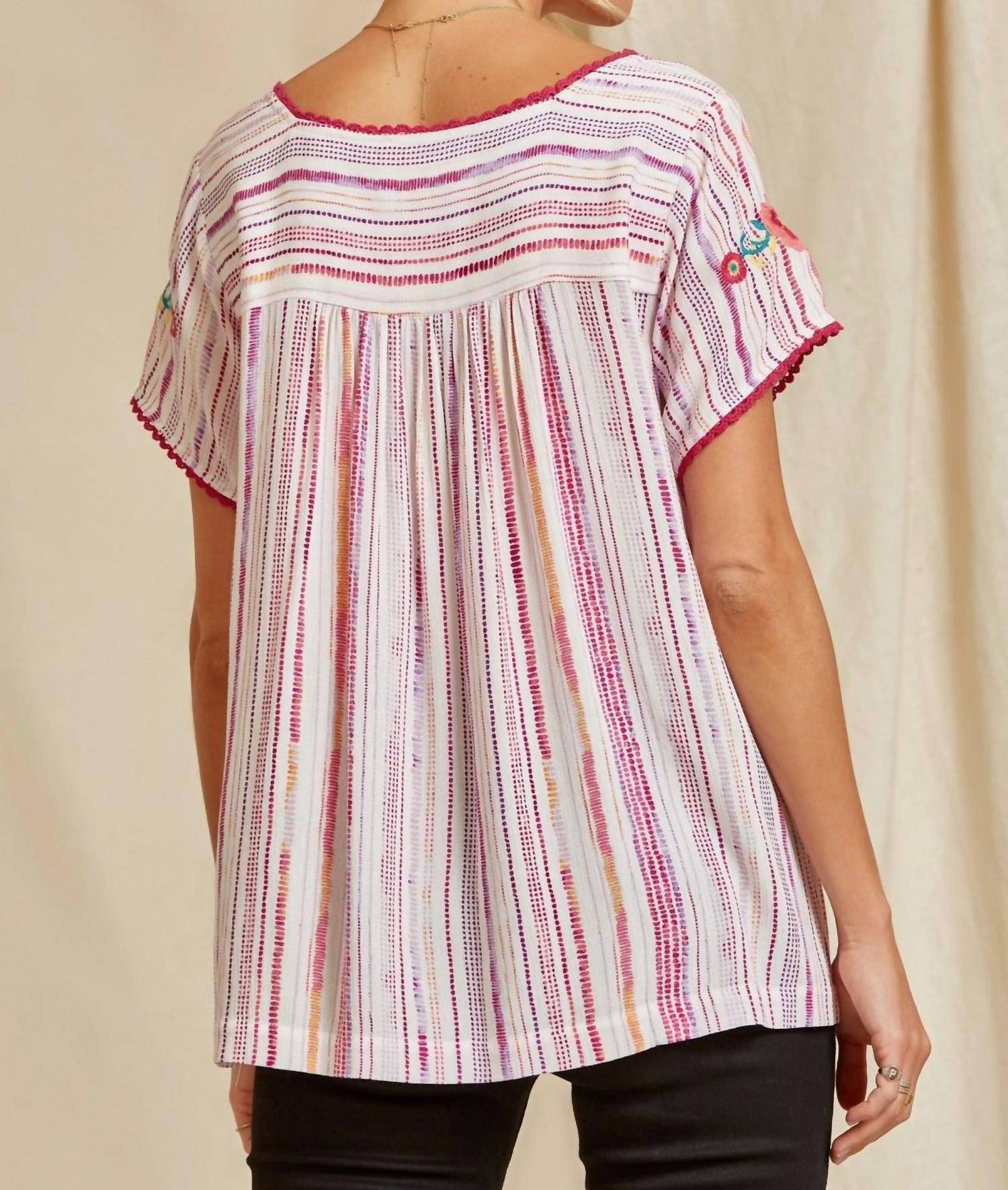 Andree By Unit - Babydoll Embroidered Top