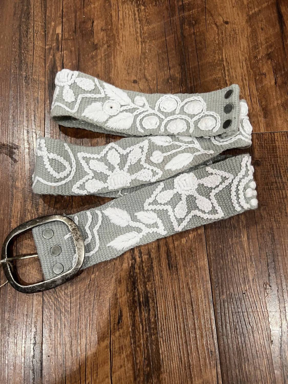 Ivy Jane - Women's Monochromatic Belt