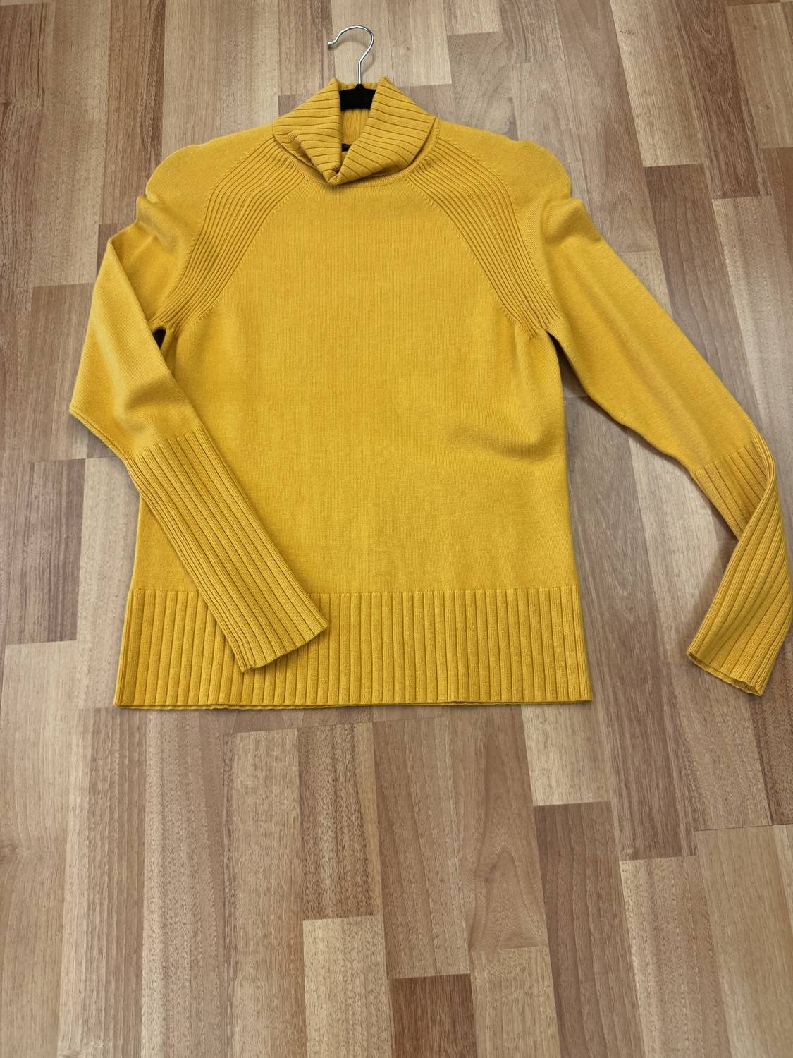 Tribal - WOMEN'S BASIC TURTLENECK SWEATER