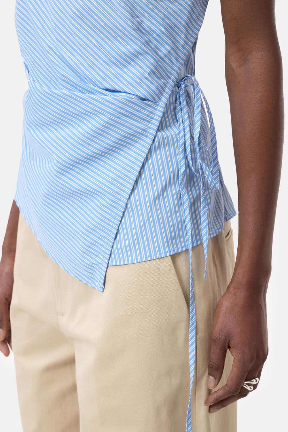 Closed - Wrap Top