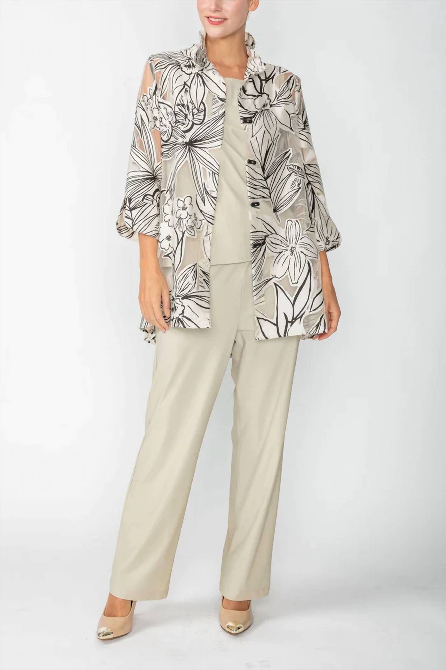 IC Collection Wire Collar Blouse With Black Detail in cream - women's blouse