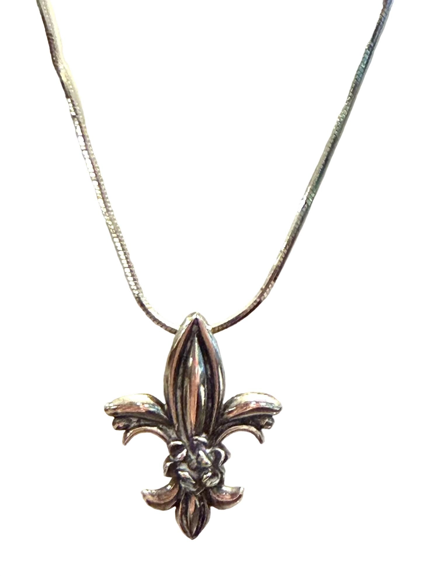 Madison - Women's Magnolia Fleur De Lis Pendant