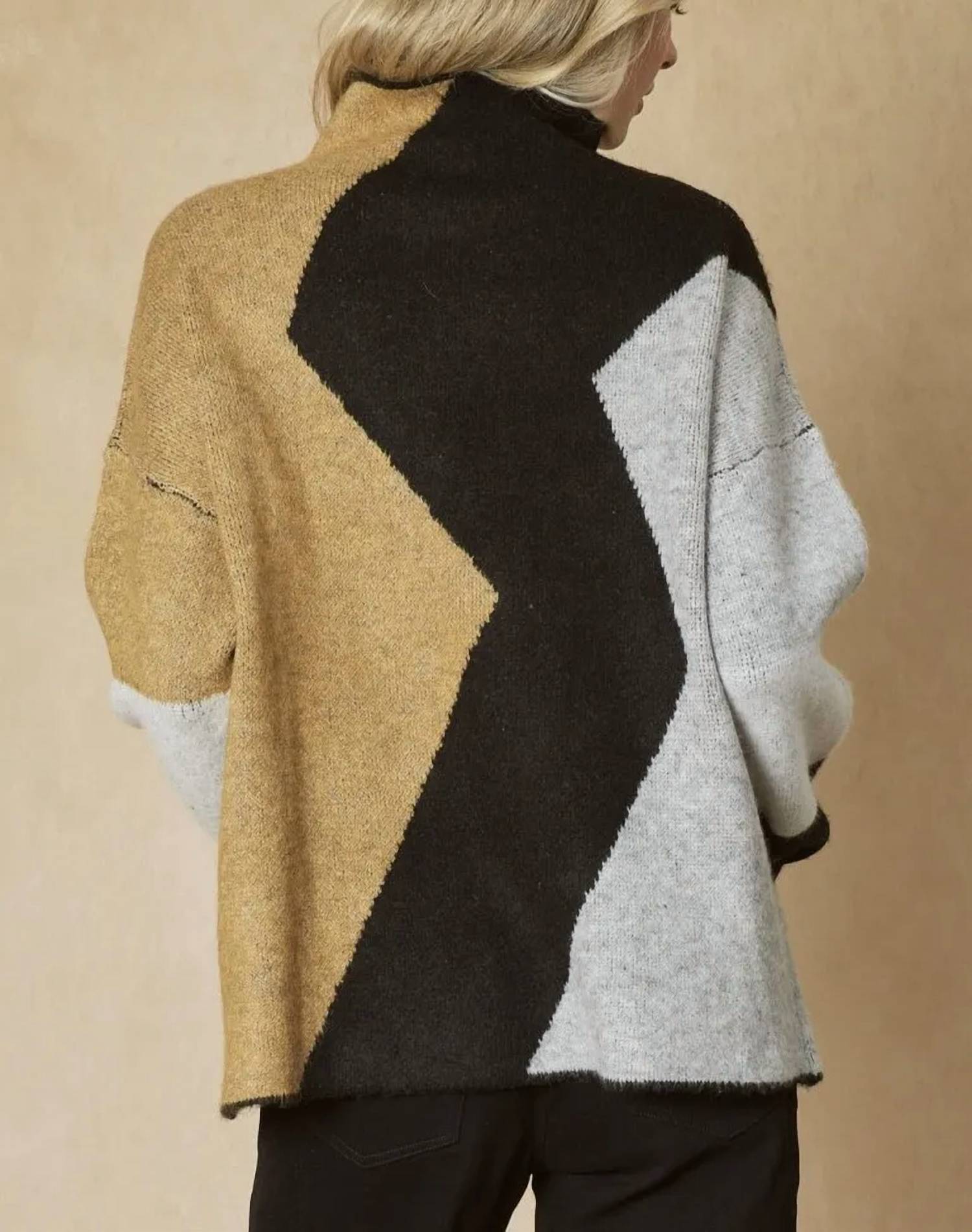 Entro - Zig Zag Sweater