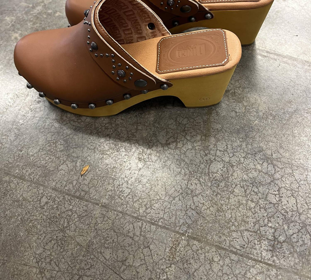 Dingo - Women's Deadwood Sandals