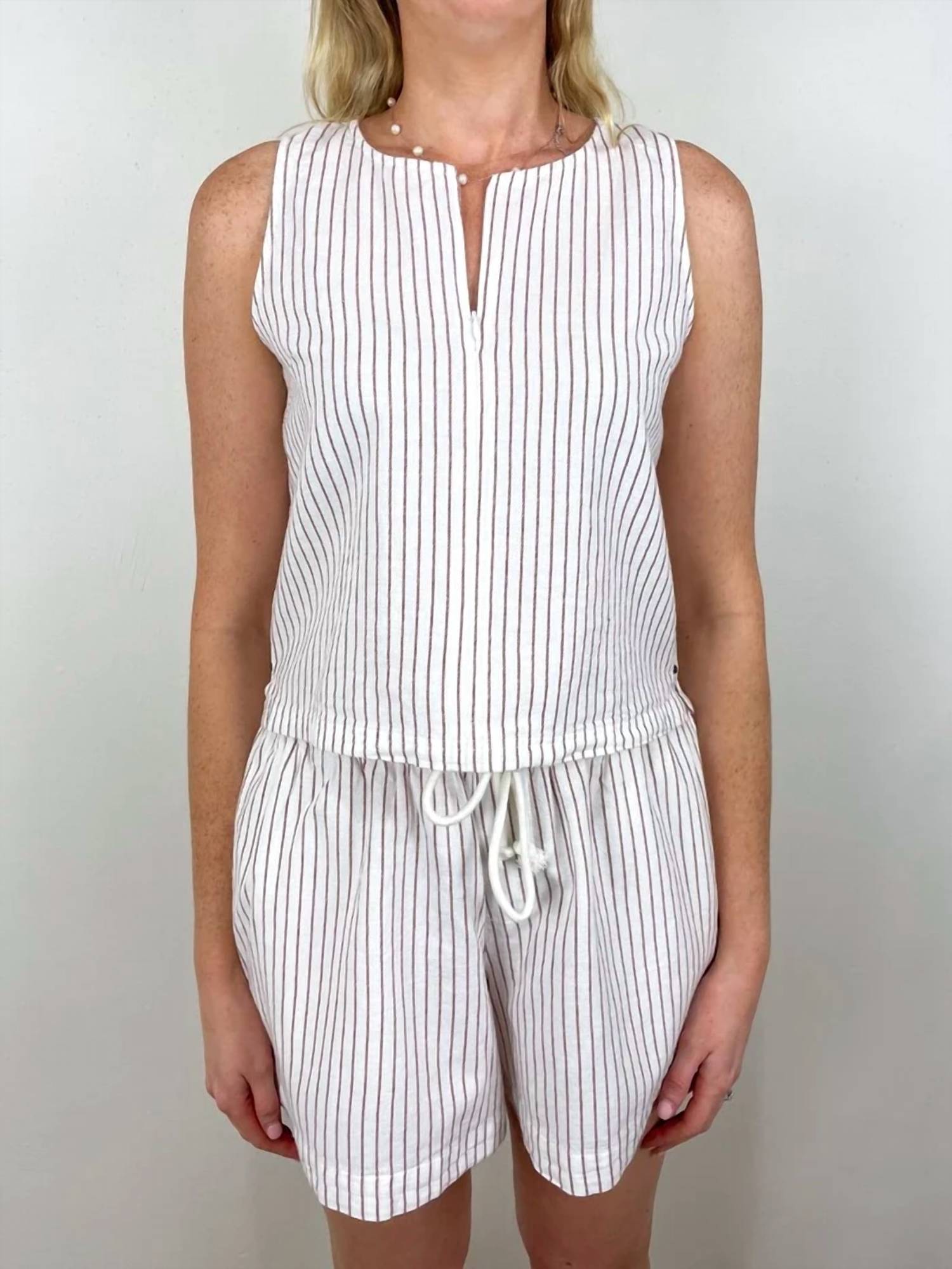 Lilla P - Sleeveless Zip Top