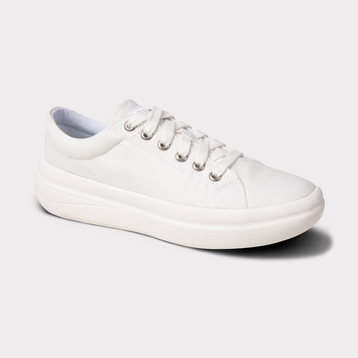 Lamo Women's Classic Makenna Sneaker in white - women's sneaker - detail view