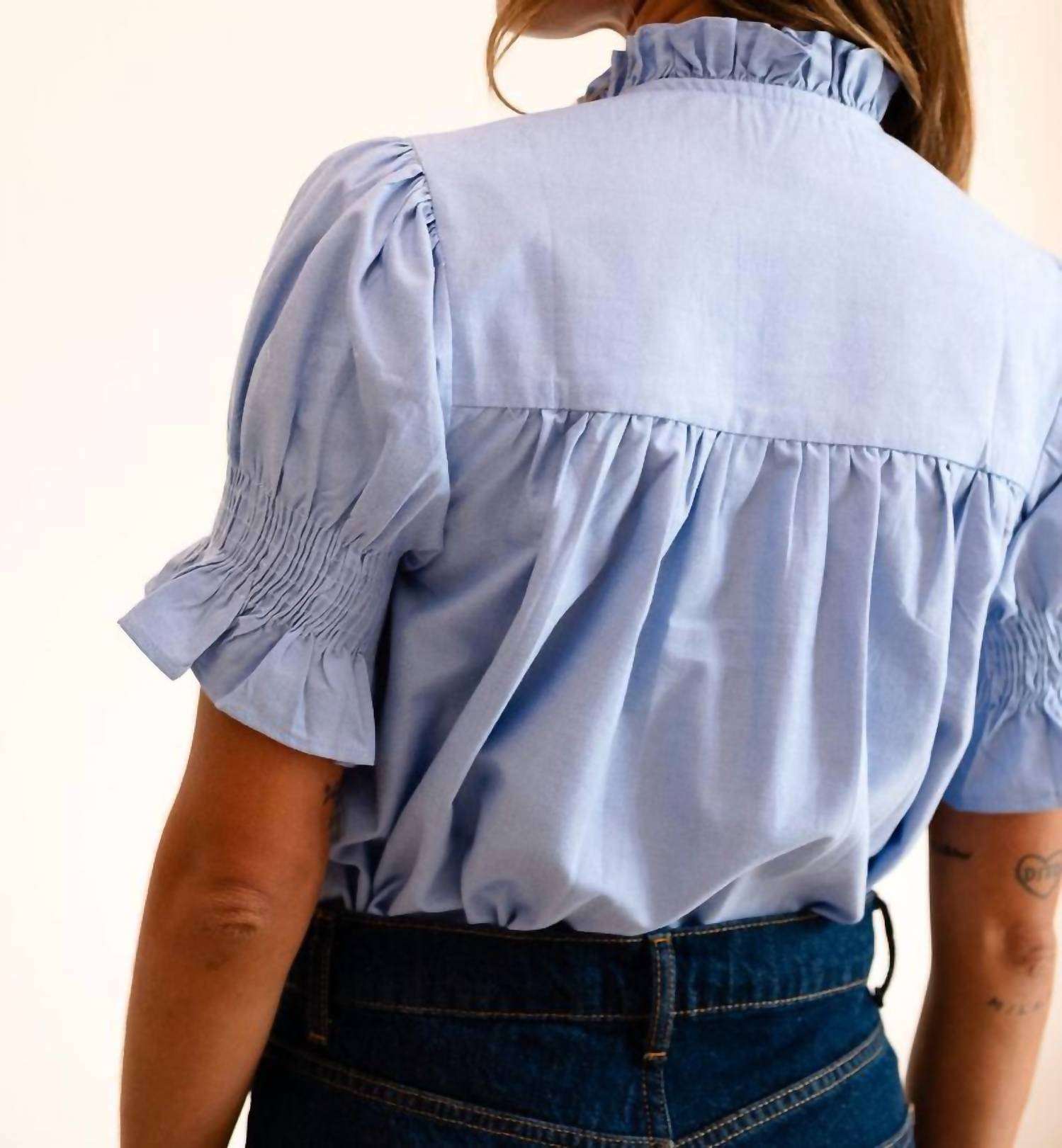 MILLE Marnie Short Sleeve Shirt in sky blue - women's shirt - detail view