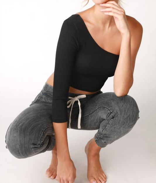 Nikibiki - Ribbed One Shoulder Crop Top