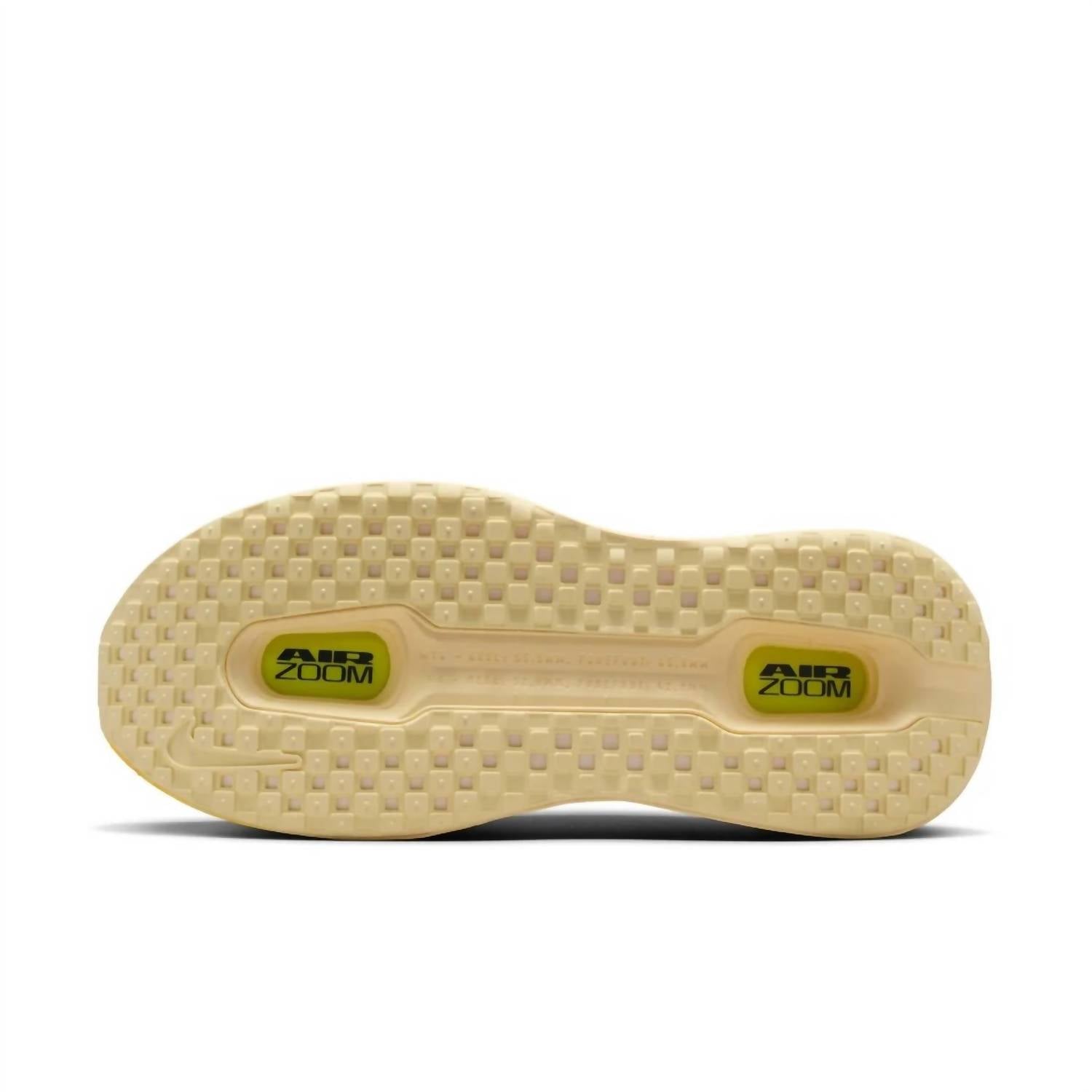 Nike - Men's Vomero Premium Shoes