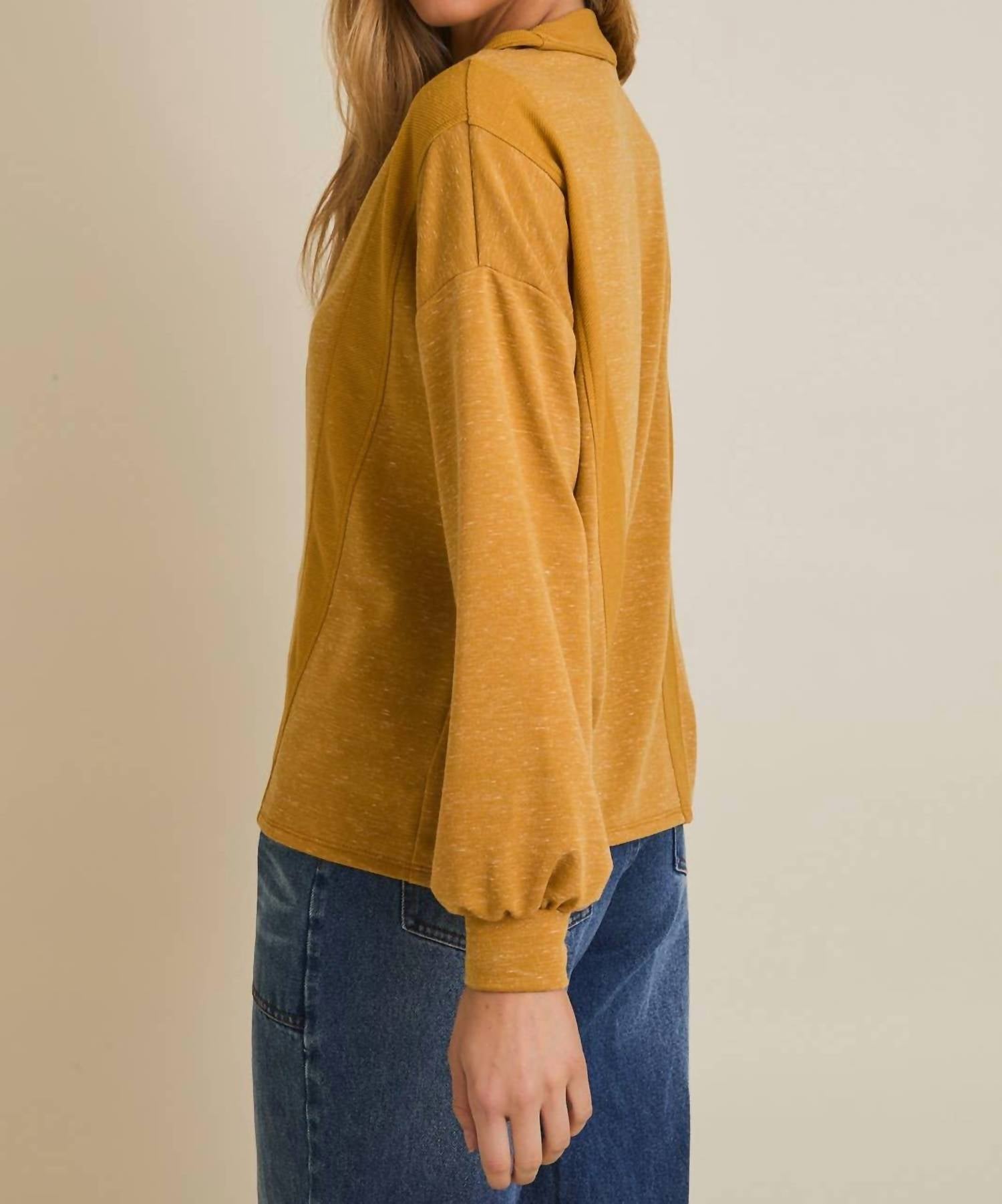 Gilli - Half Zip Reverse Fabric Top