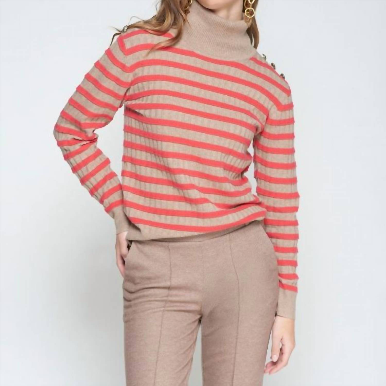 Vilagallo Sweater in beige and red - women's sweater