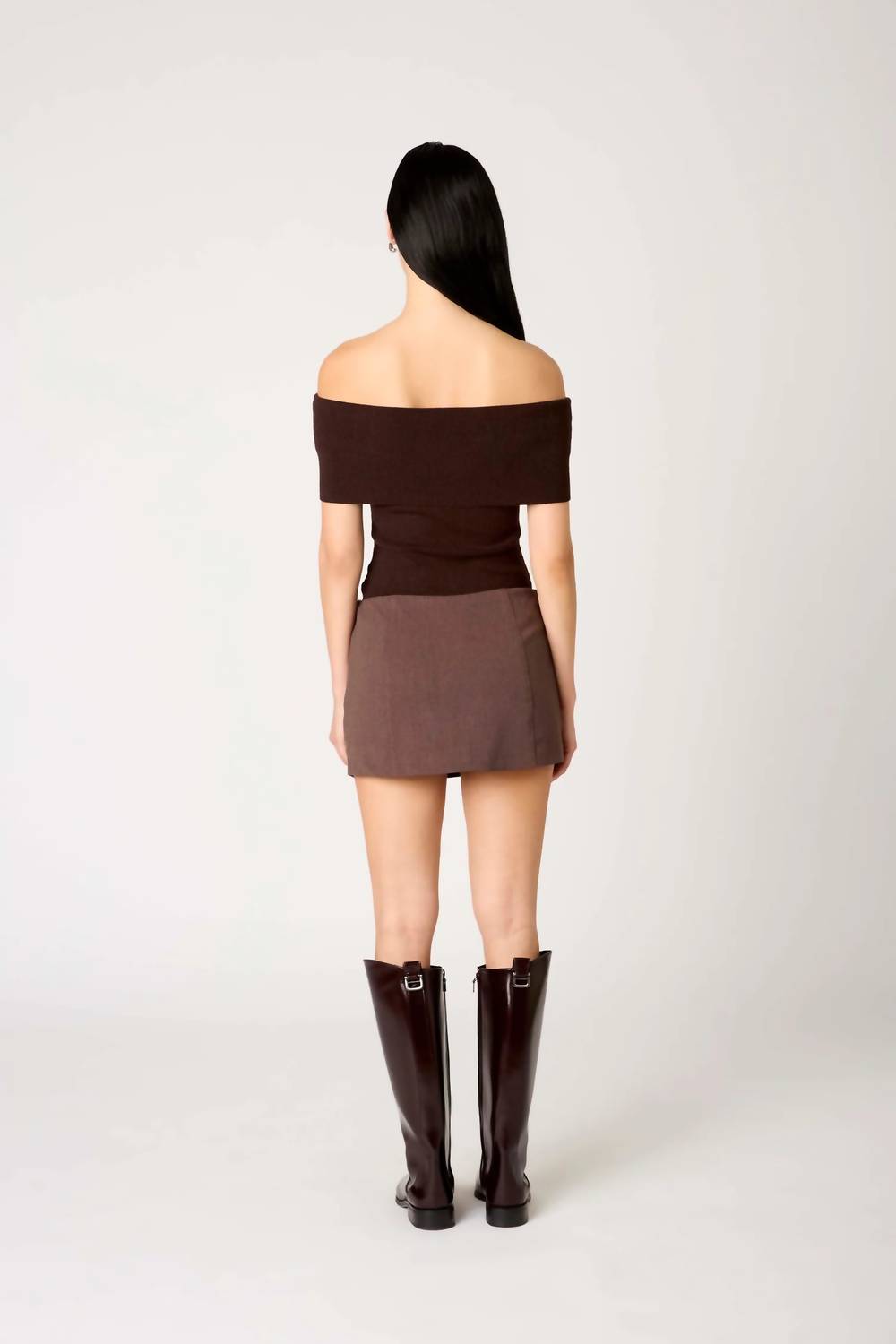 Nia - Anne Marie Sweater