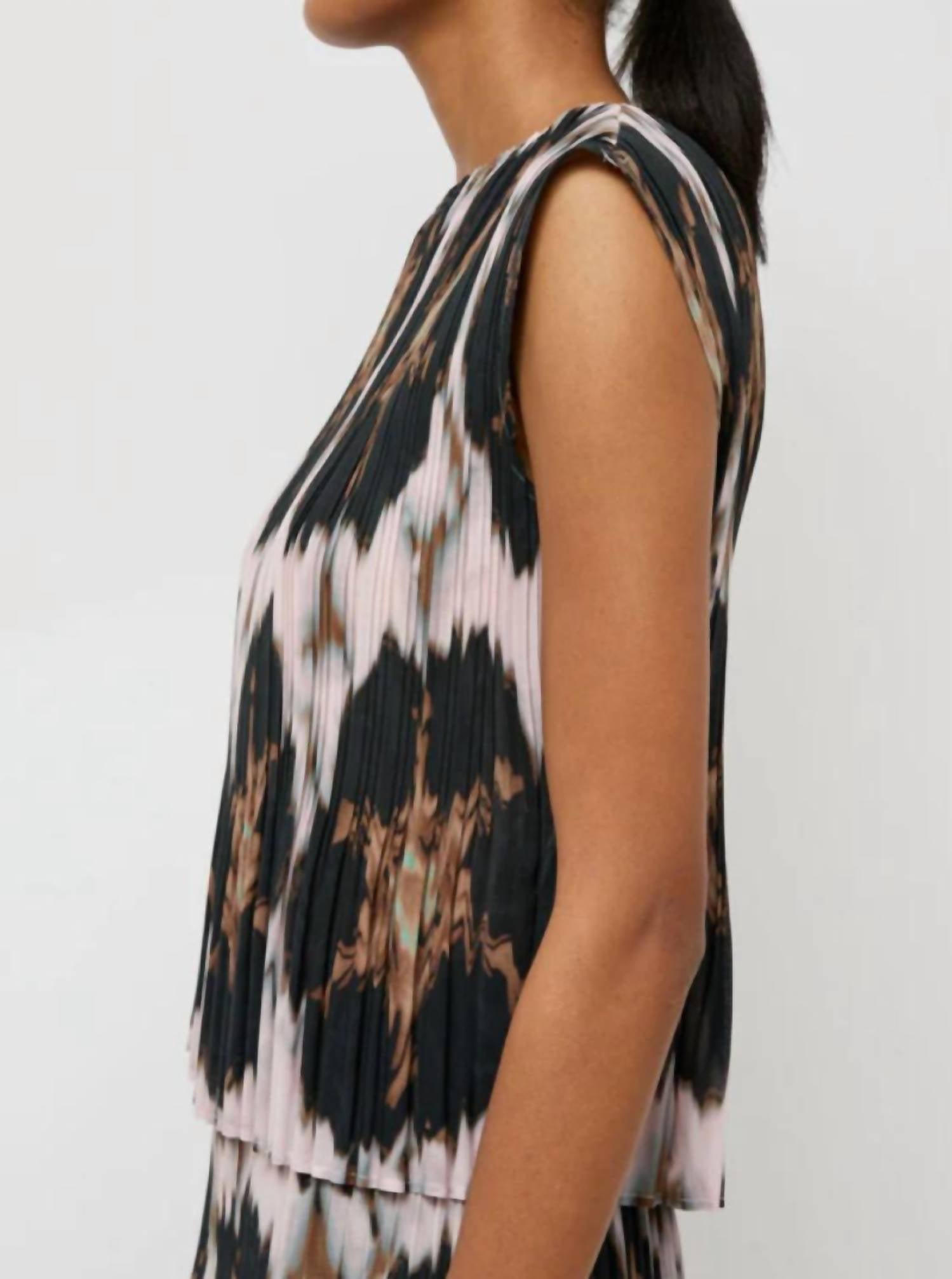 No. 6 - Rae Tank Top