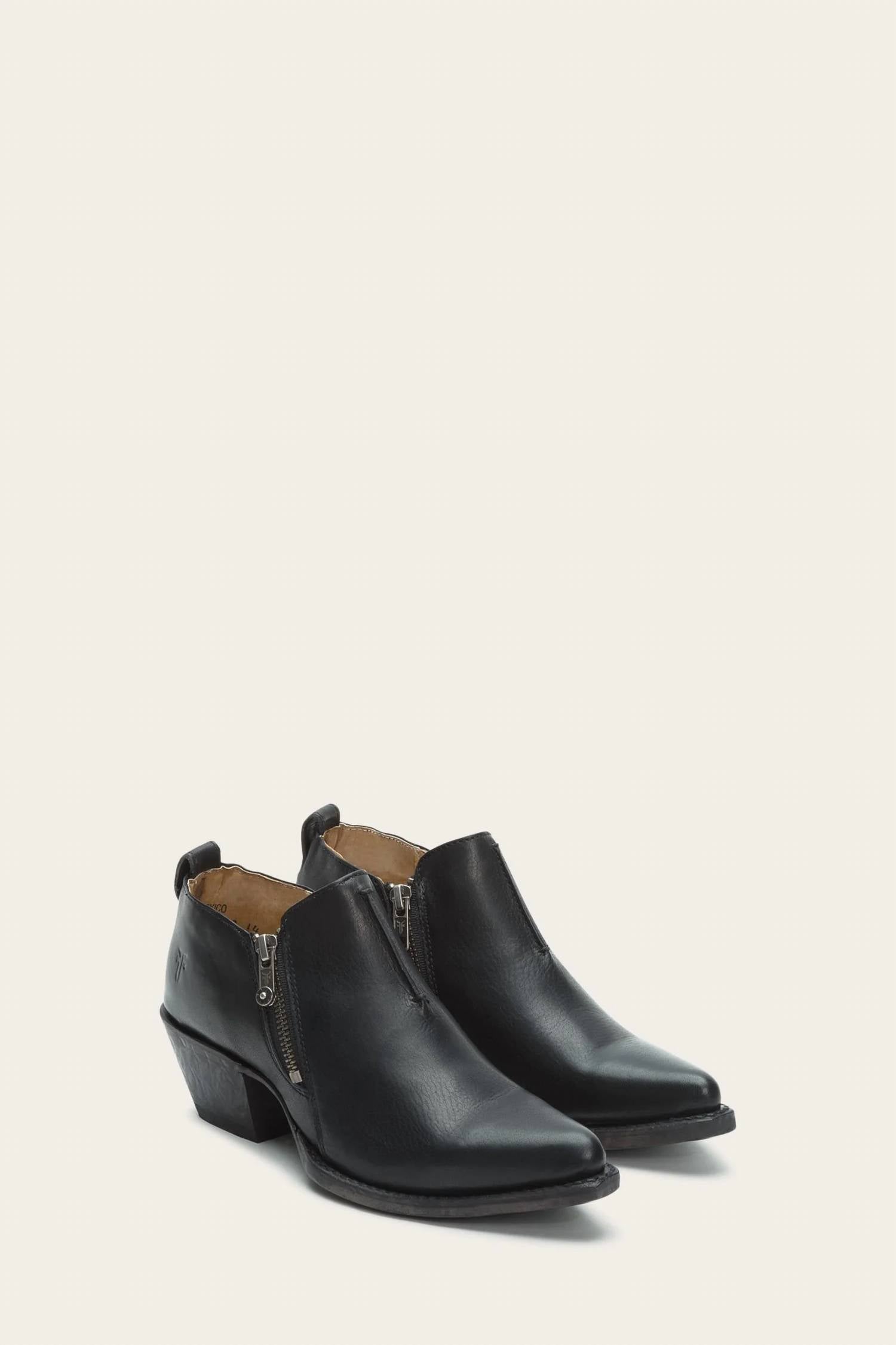 Frye - Sacha Moto Shortie