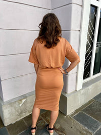 Entro - Solid Ribbed Round Neck Half Sleeve Midi Dress