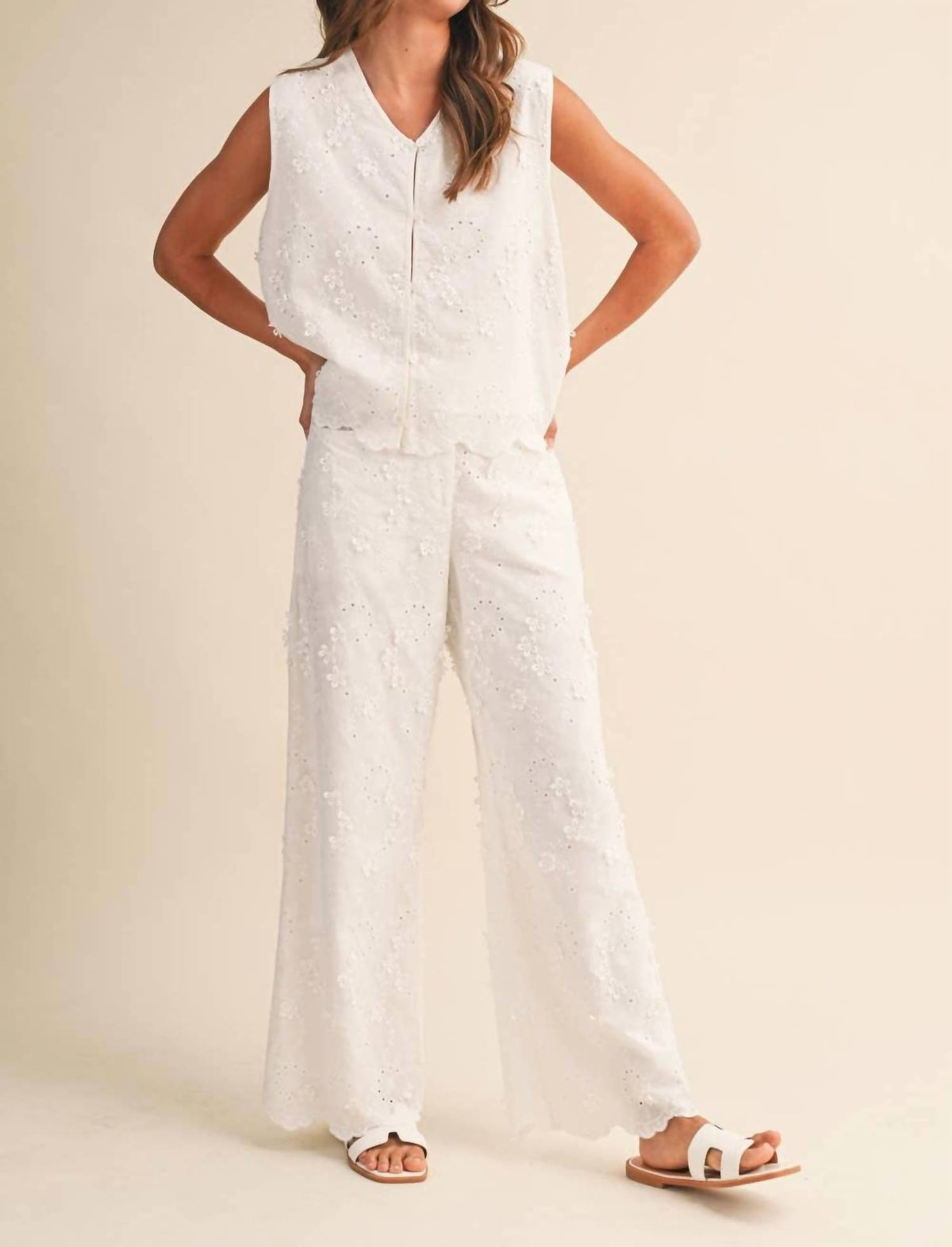 Kelsis - 3d Lace Pants Set