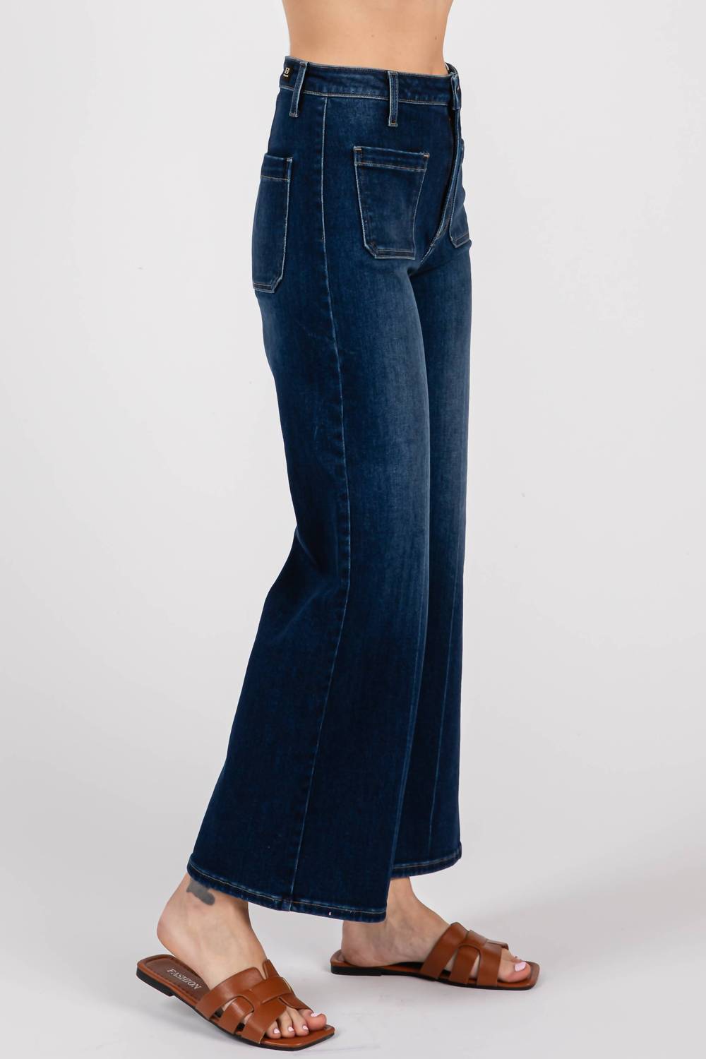 Letter To Juliet - High Rise Front Patch Pocket Jeans