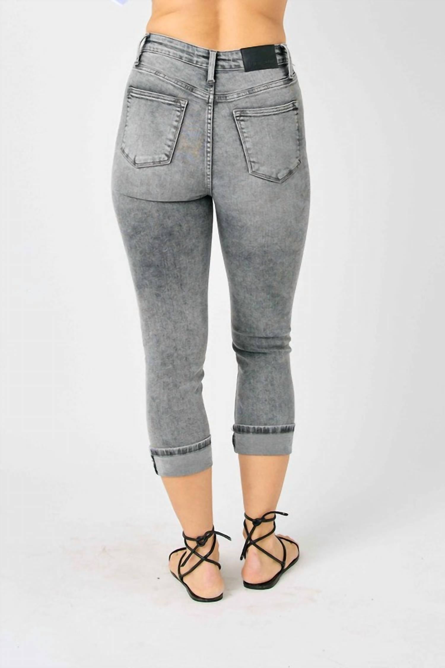 Judy Blue - Cuffed Capri Pants