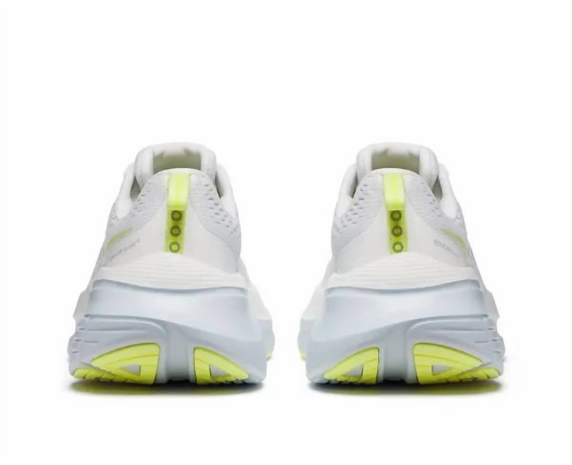 Saucony - Women's Guide 18 Wide Shoes