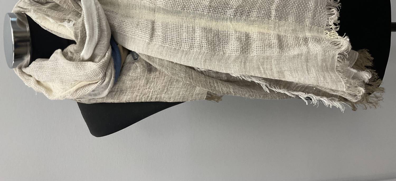 Lorena Antoniazzi - LINEN SCARF WITH STRIPES
