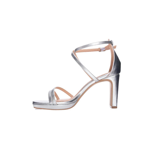 Chinese Laundry - Taryn Heel