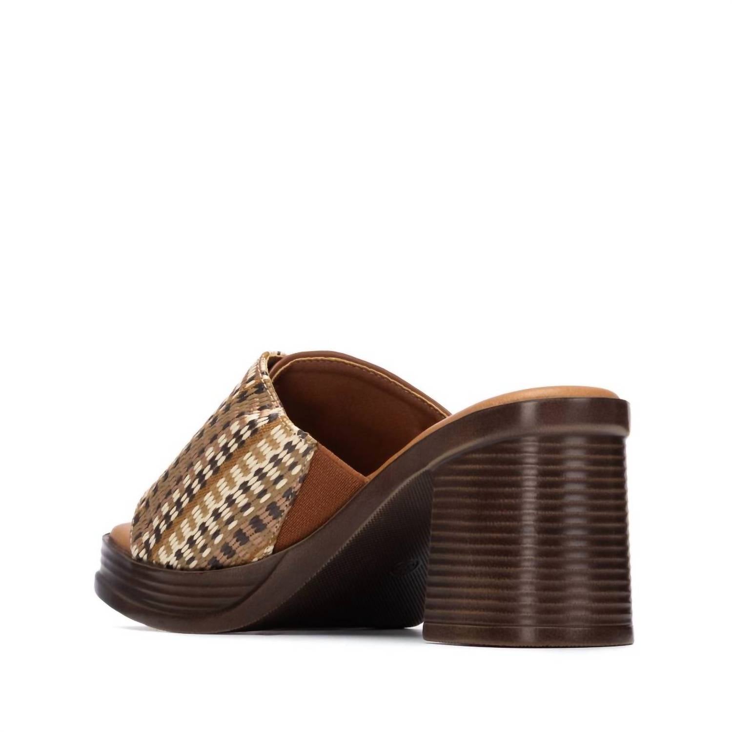 Xti Women's Refresh 175028 Slip-on Sandals in camel - women's sandal - detail view