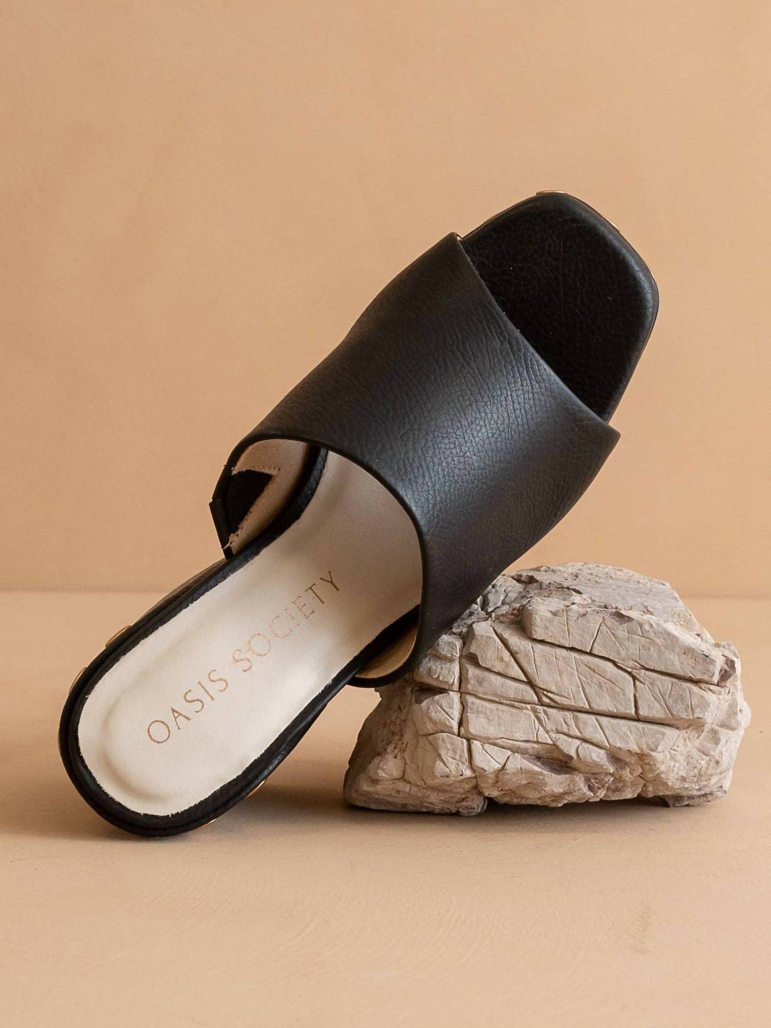 Oasis Society - Women's The Leona Studded Platform Heel