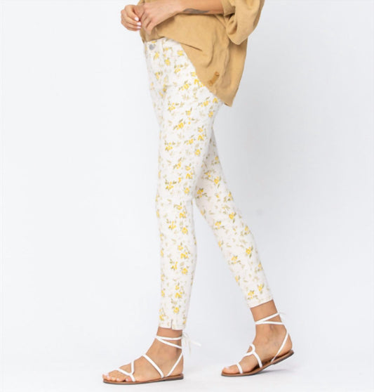 Judy Blue - Floral Print Midrise Skinny Jeans