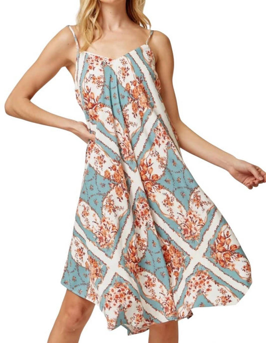 Andree By Unit - A Lovely Day Dress