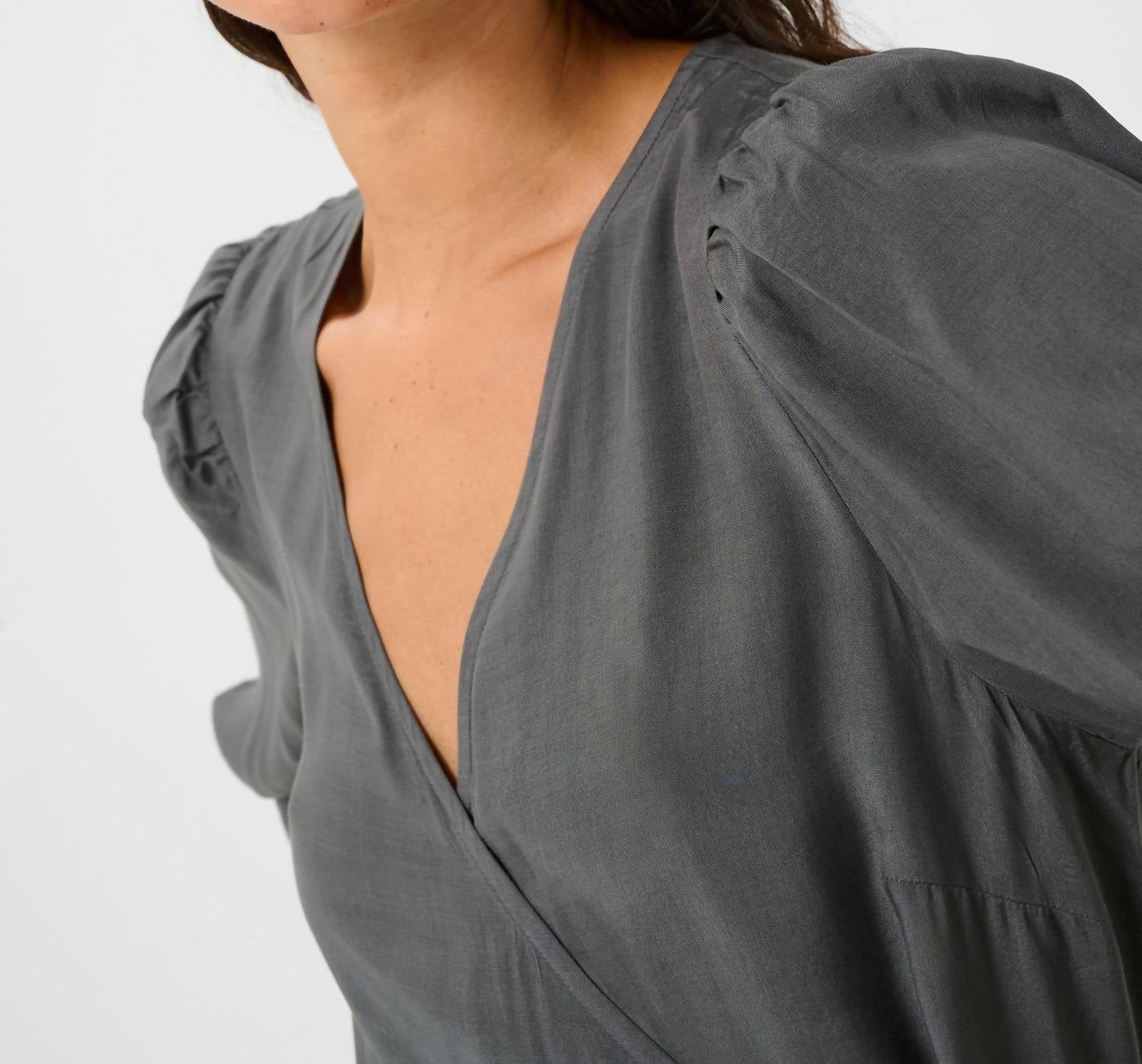 Kaffe - Kamira Half Sleeves V-neck Wrap Midi Dress