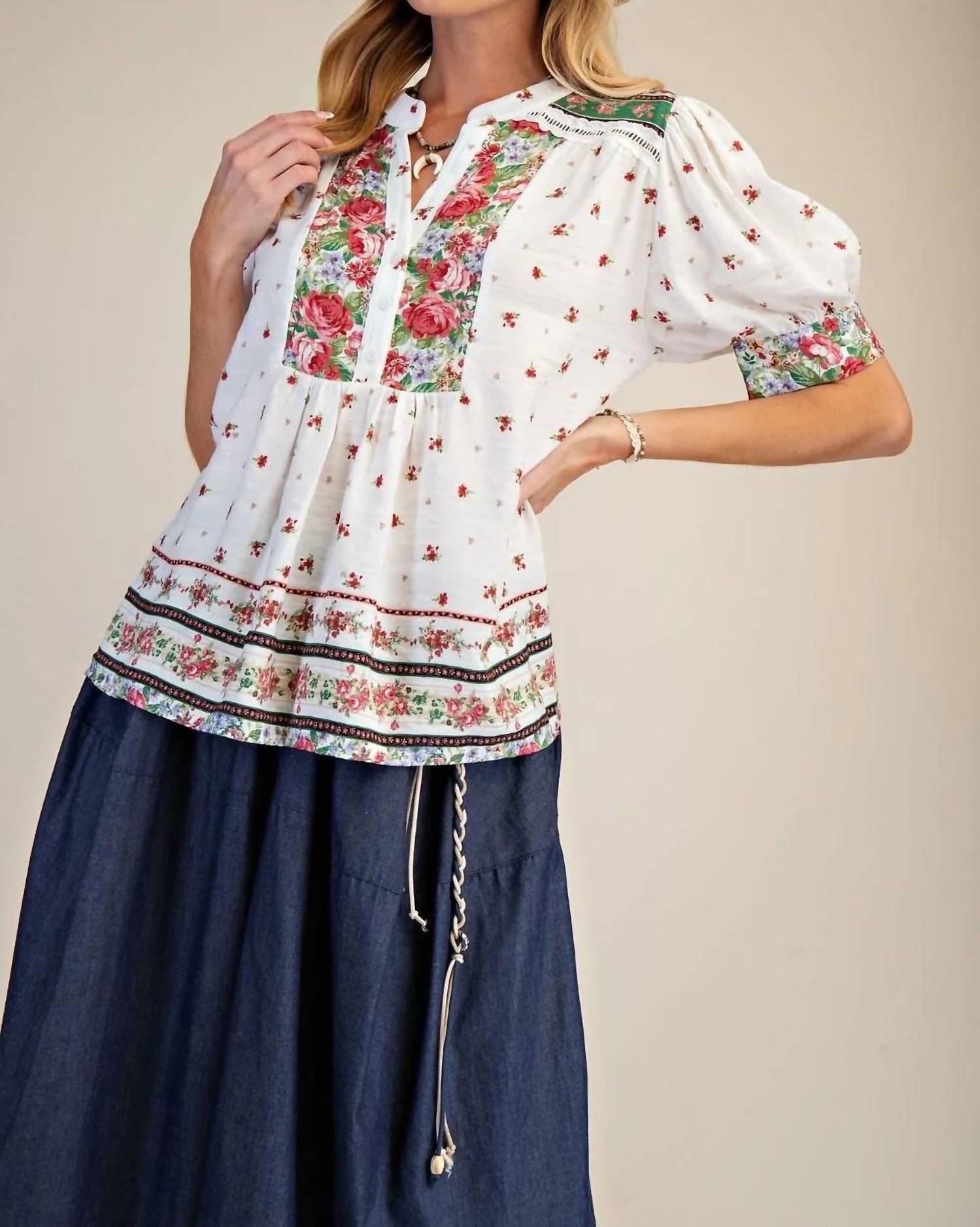 Easel - Floral Printed Puff Sleeve Top