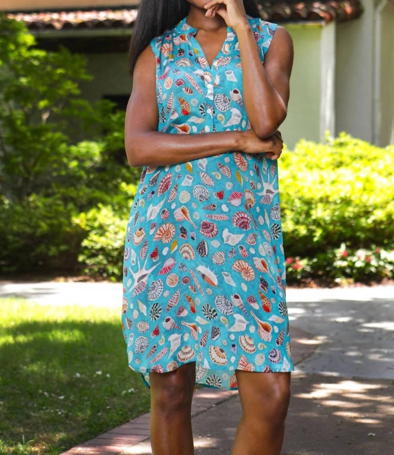 Apny - Sleeveless Seashell Mini Dress