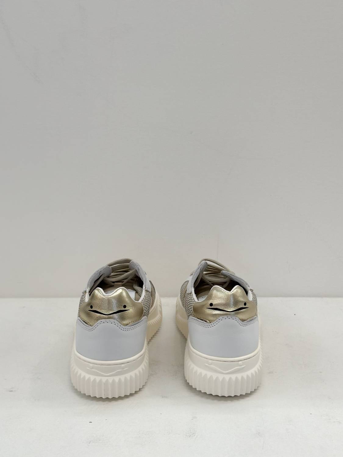 Voile Blanche - Women's Lipari Round Toe Sneakers