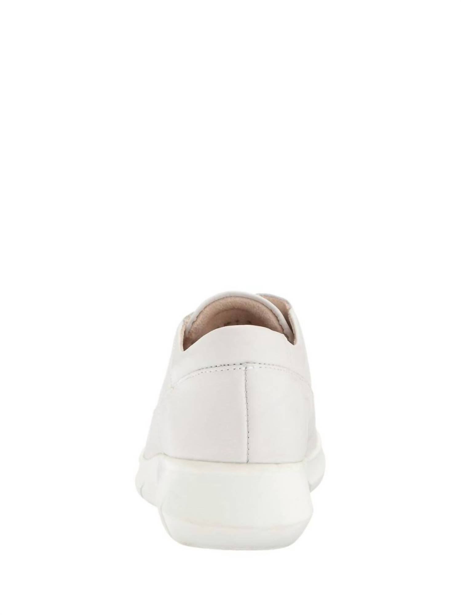 Hush Puppies - Women's Dasher Mardie Oxford - Medium Width