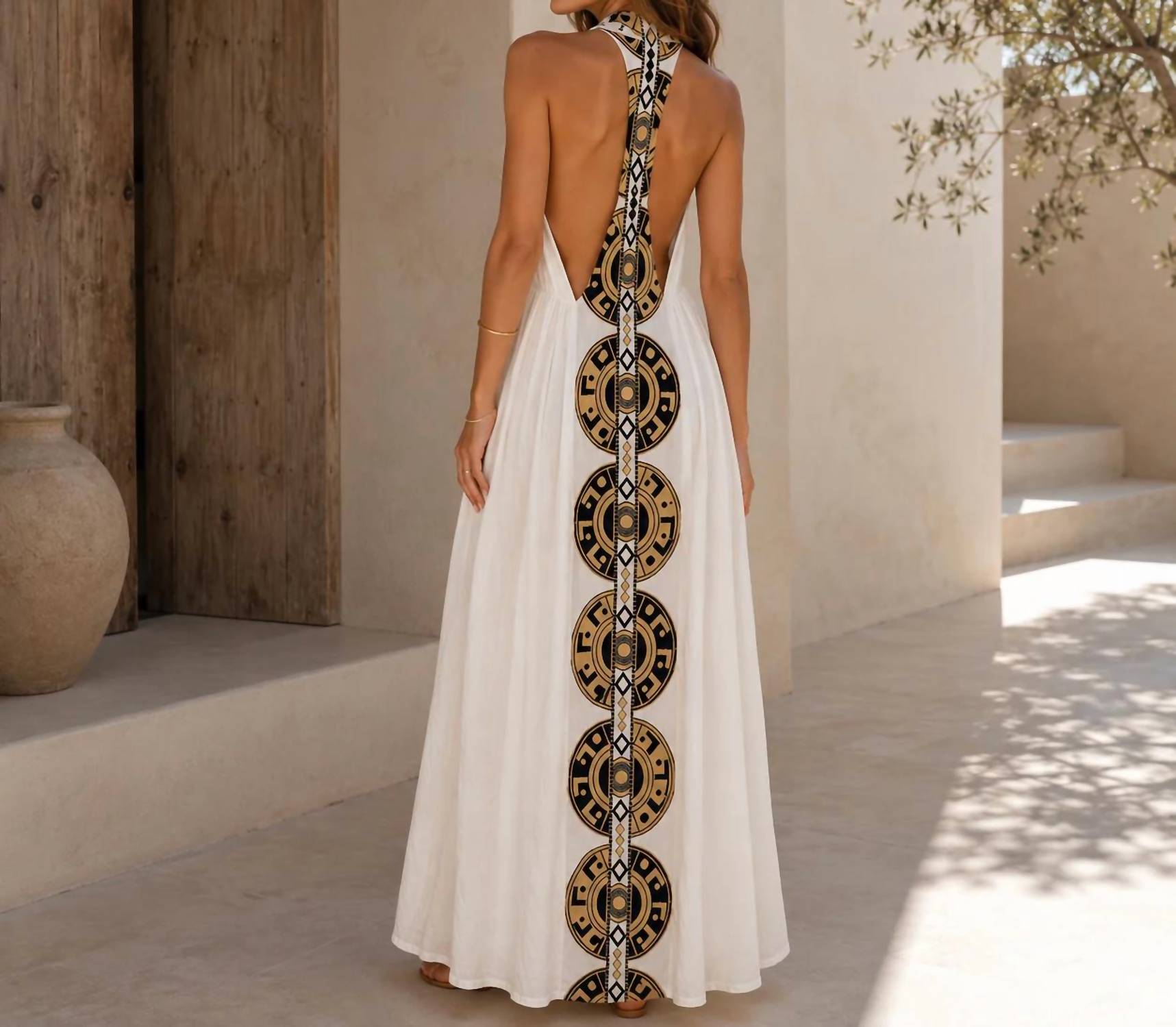 Mystery Resort - Halo Maxi Dress