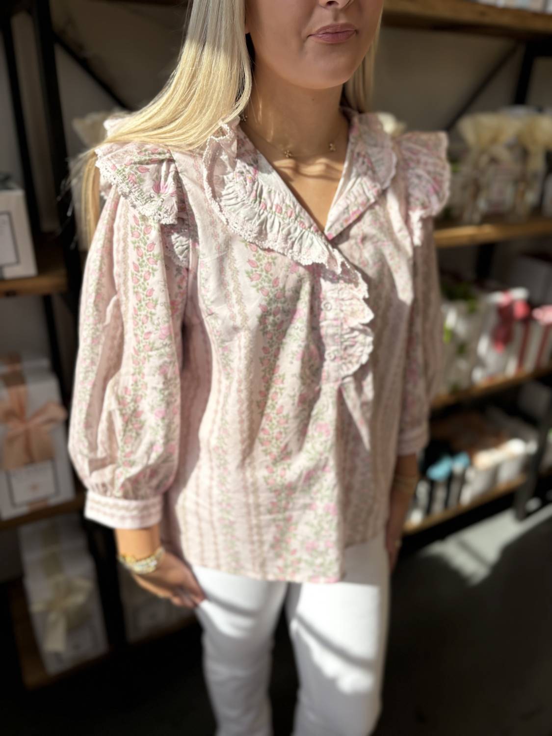 Entro - Fancy Shack Top