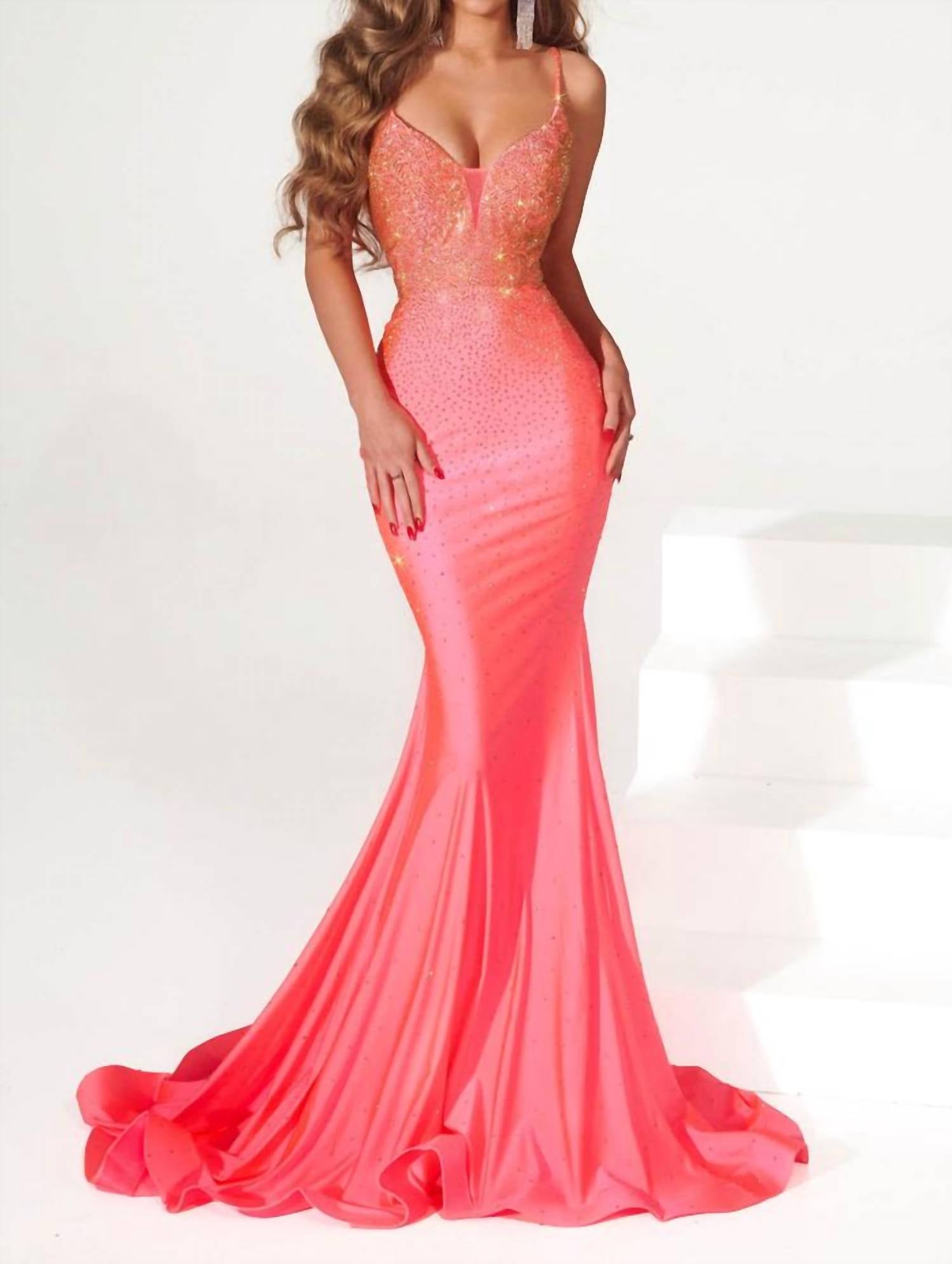 Portia&Scarlett - Lovely Plunging V-neckline Mermaid Dress