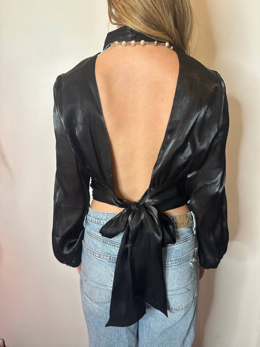 Mainstrip - Elise Backless Cropped Sleeve Blouse