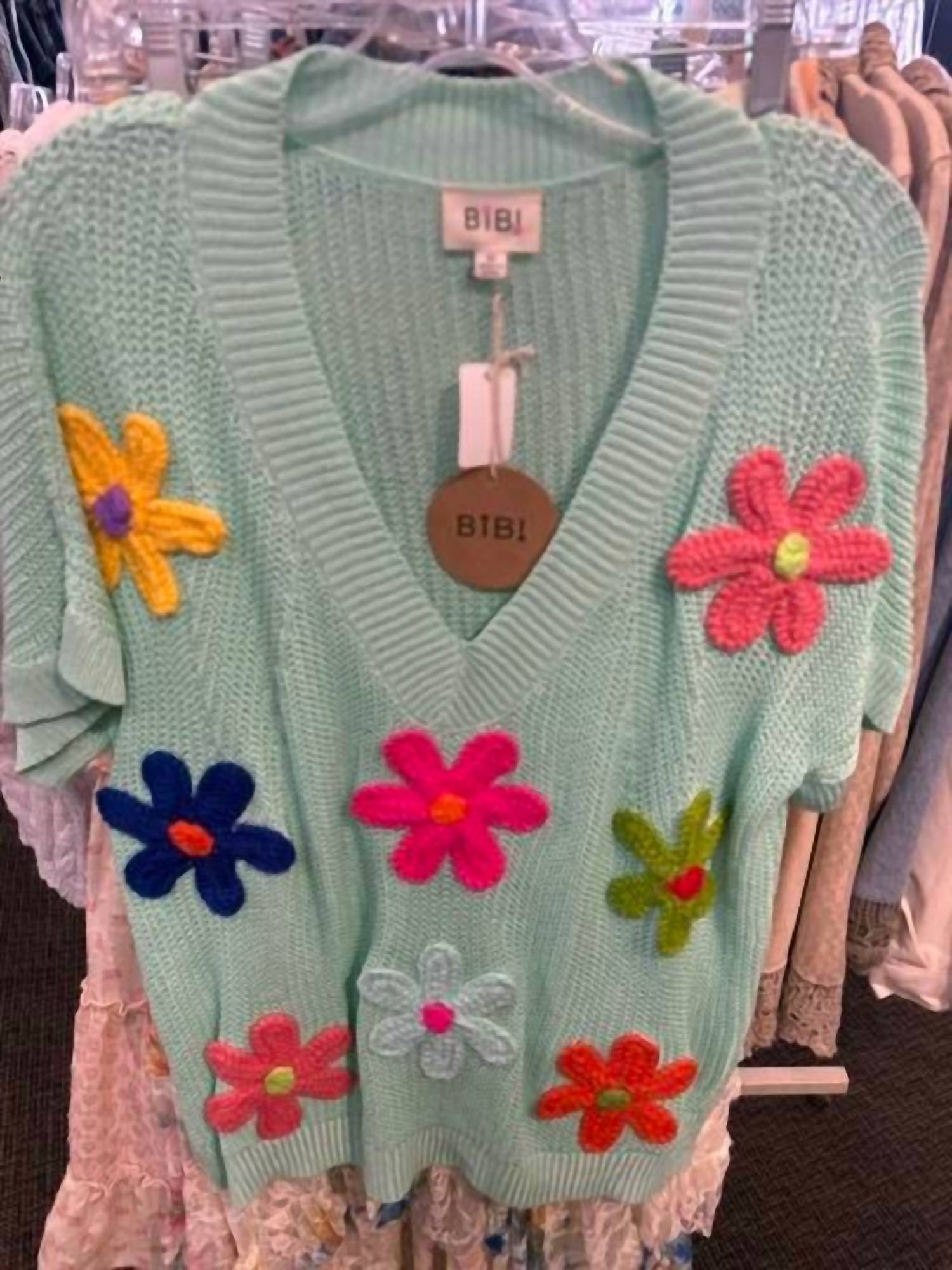 Bibi - Women's Crochet Flower Patch Sweater