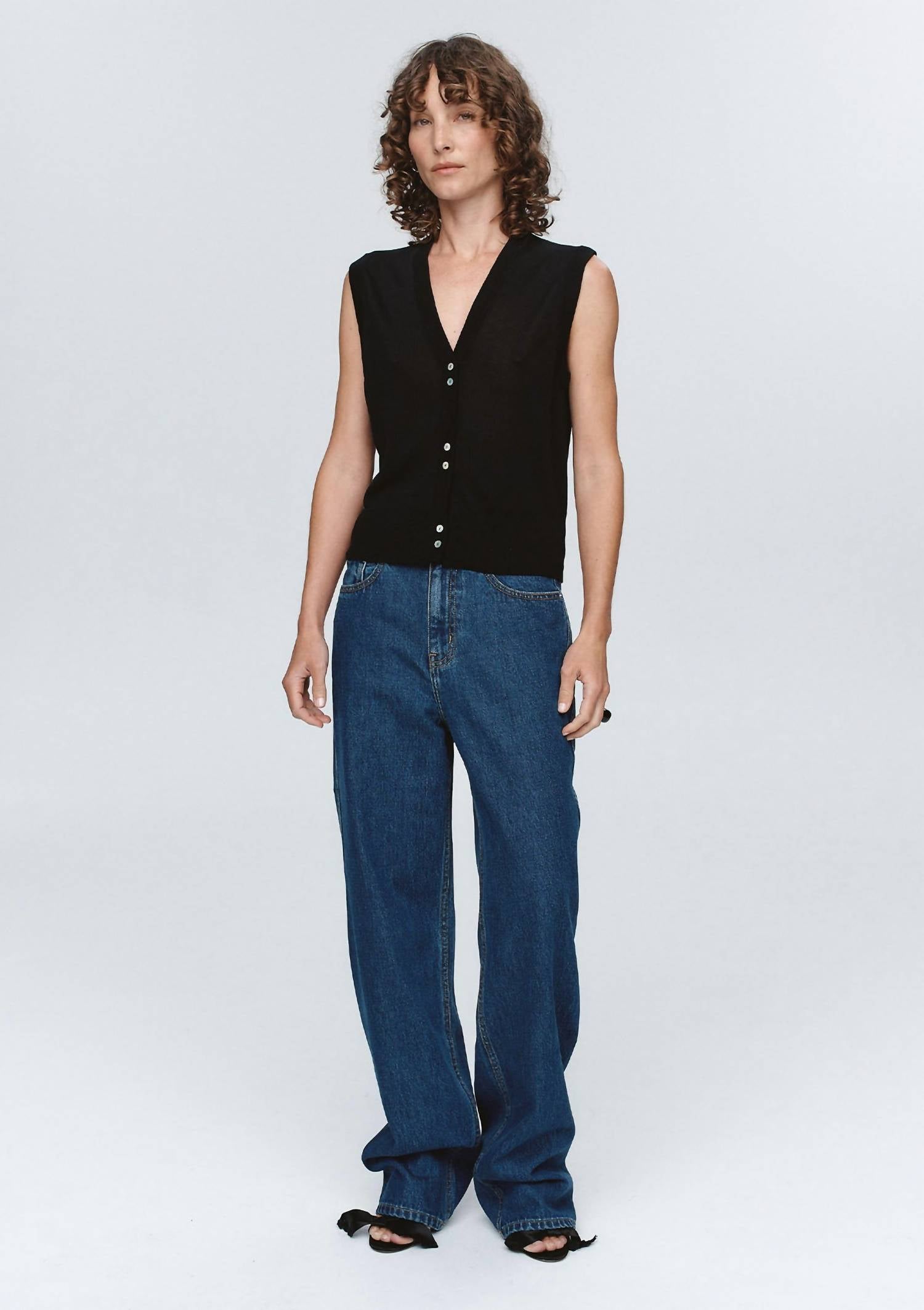 Marle - Foundations V Neck Vest