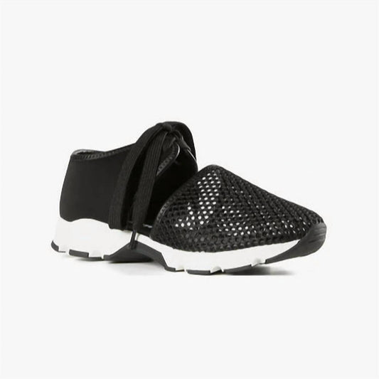 All Black - Women's Amazing Mesh Sneaker