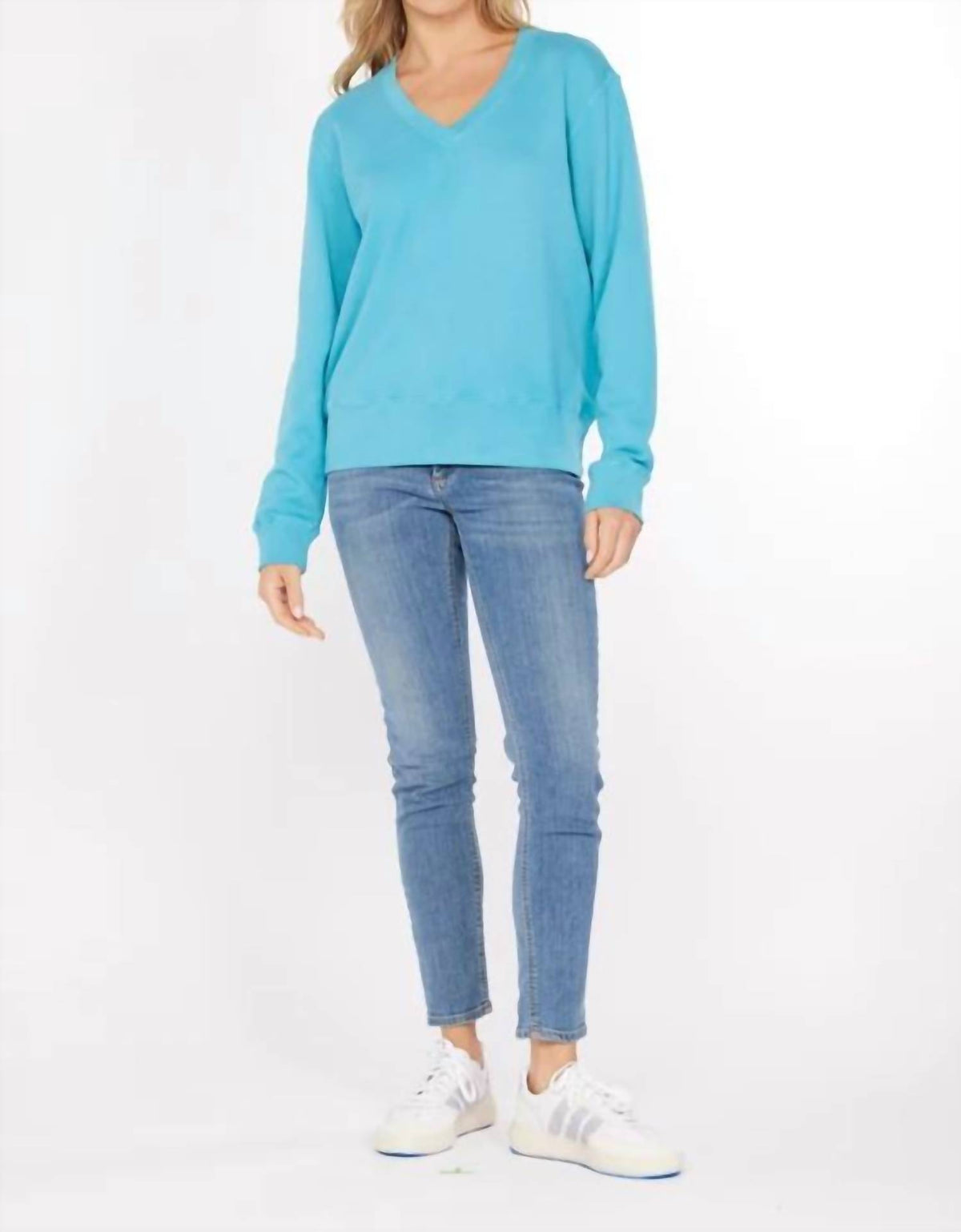 Mododoc - Deep V-neck Sweatshirt