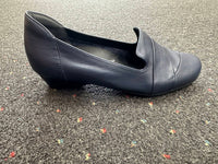Ziera Women's Celyn Loafer in navy leather - women's flats
