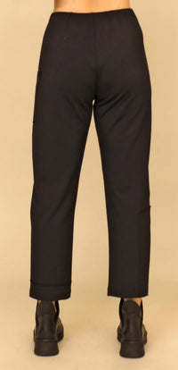 Chalet Et Ceci - Mirabel Pant