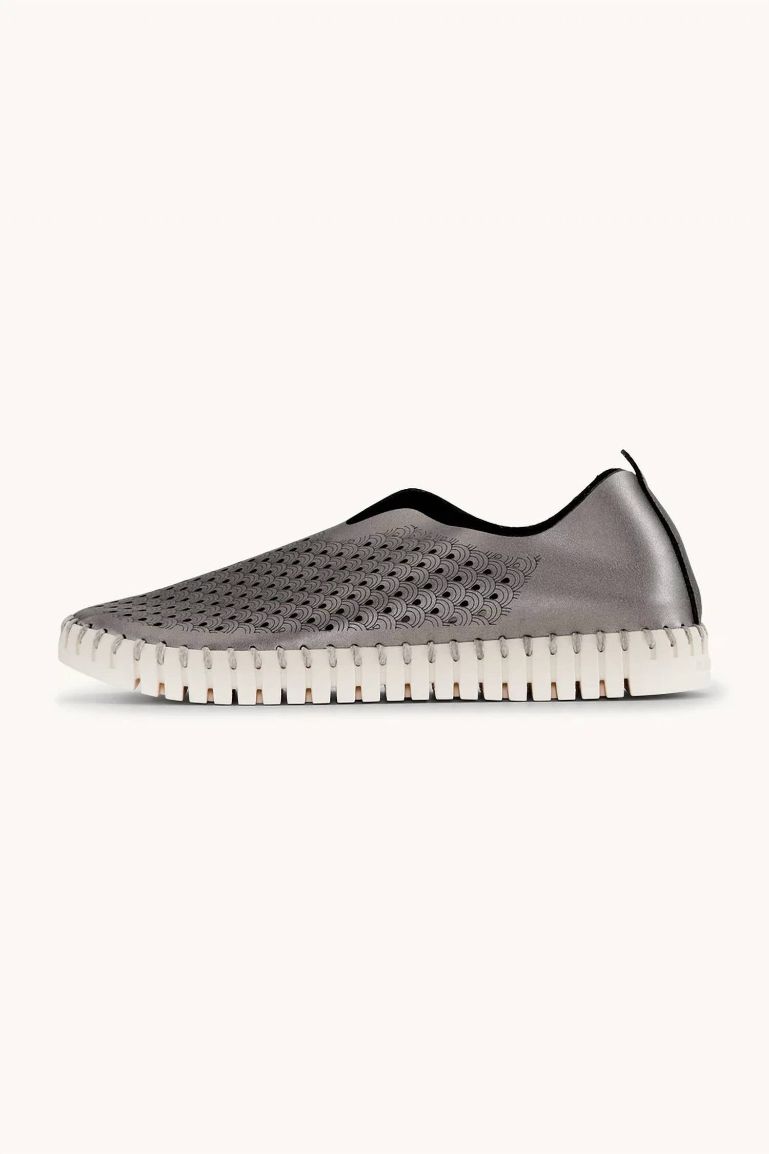 Ilse Jacobsen Women's Tulip 3576 Shoes in gunmetal - women's flats - detail view