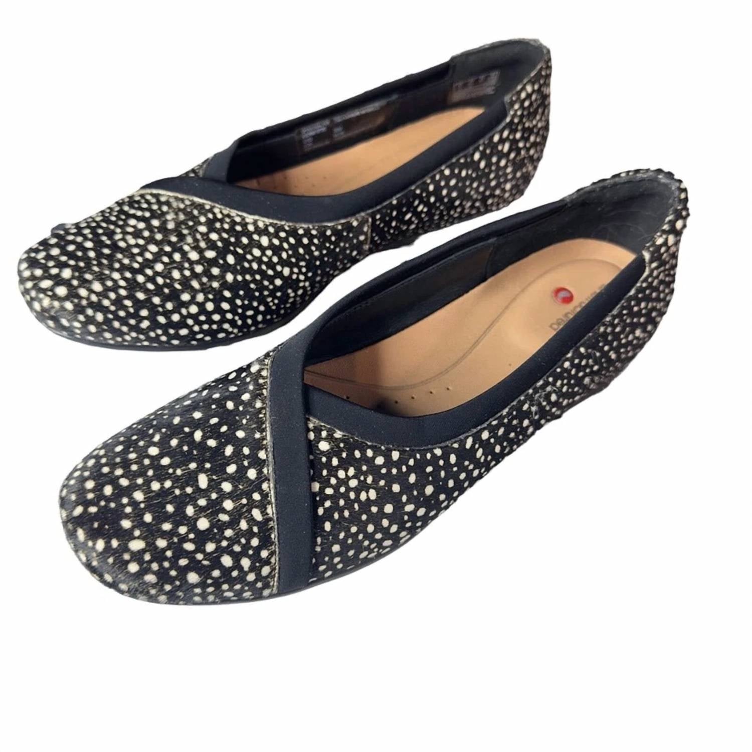 Clarks - Women's Un Darcey Ease 2 Flat Shoes