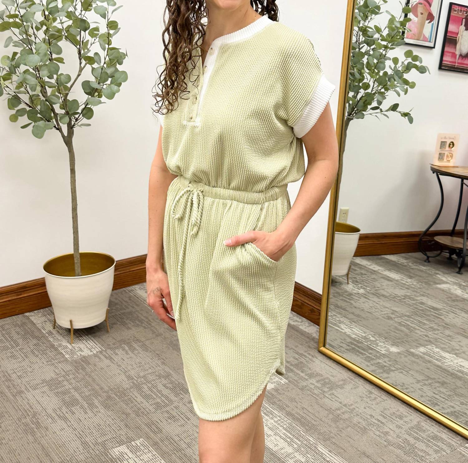 Gilli - Tie Waist Ribbed Mini Dress