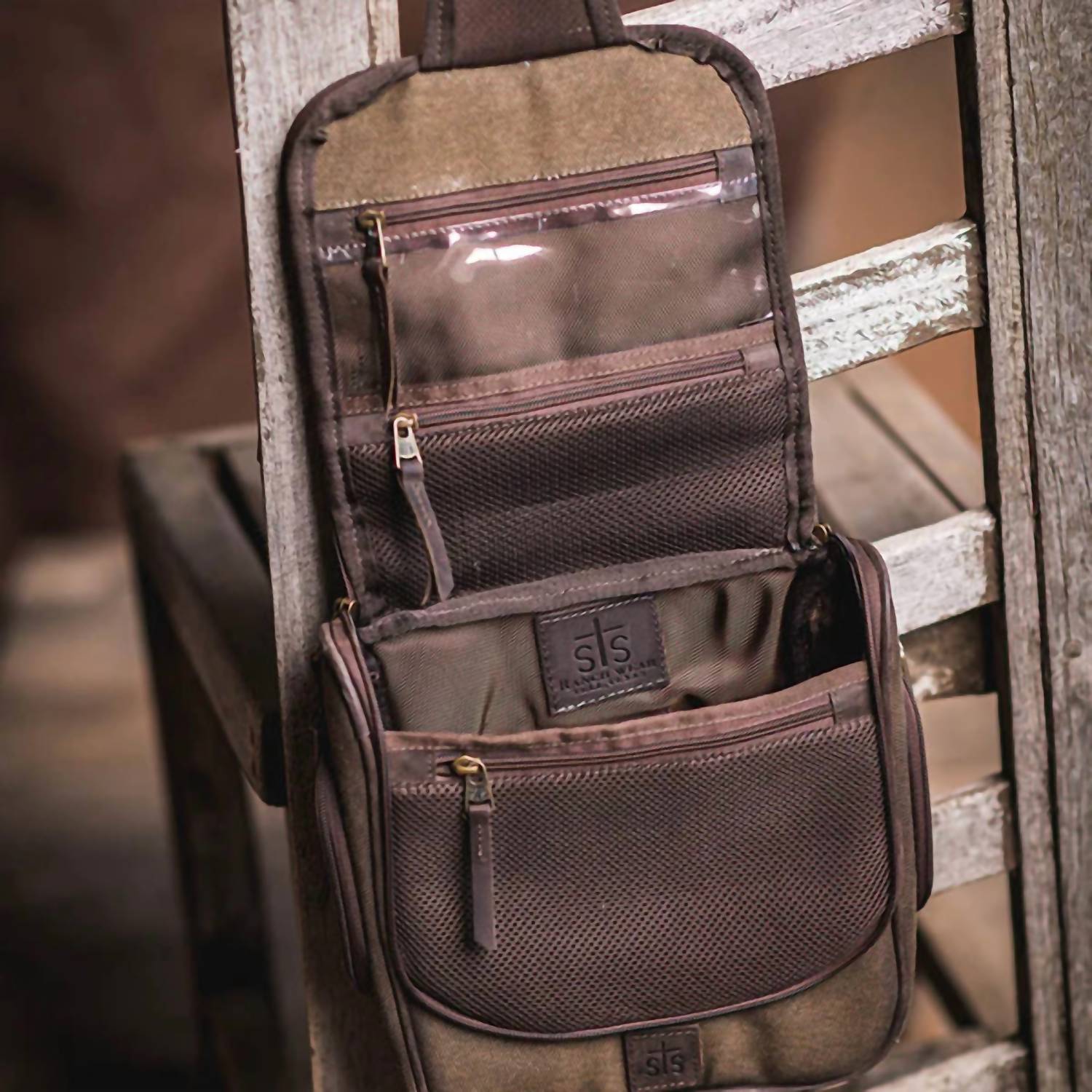 STS Ranchwear Men's Hanging Shave Bag in trailblazer - men's bag - alternate view