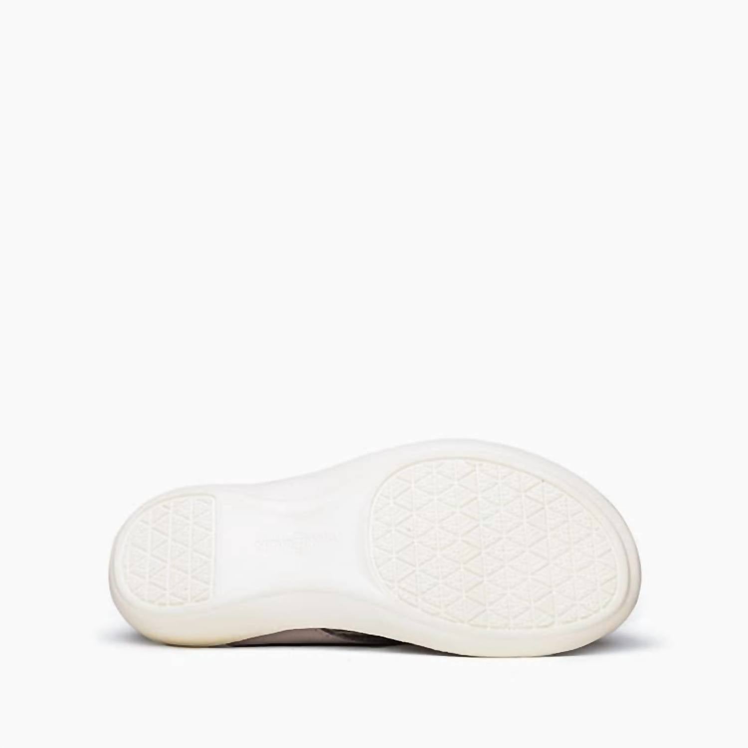 Minnetonka - Women's Silverthorn 360 Toe Post Sandal